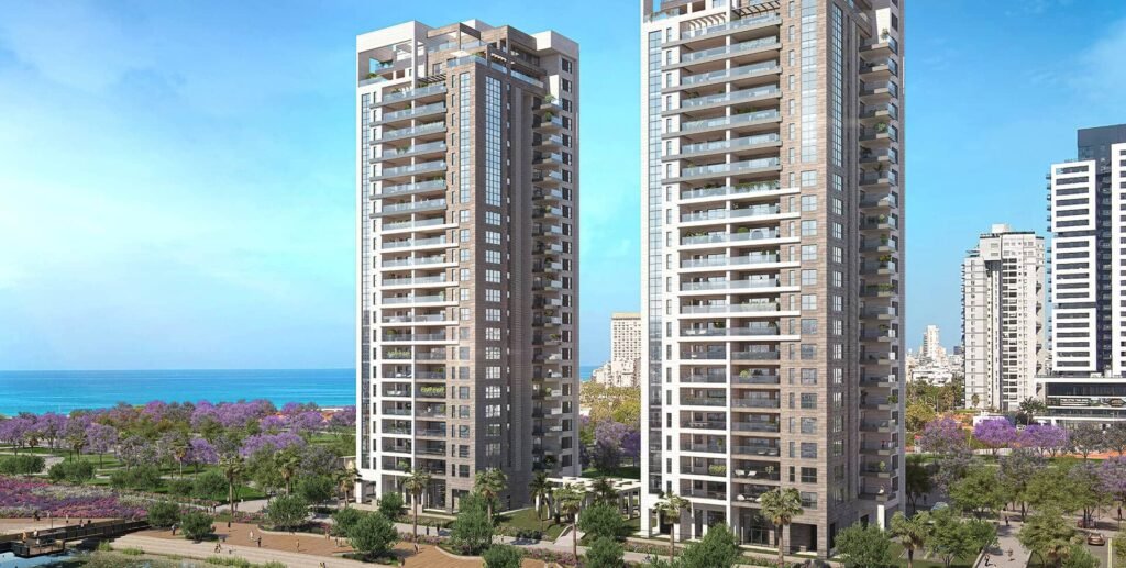 Bat Yam beachfront near Sarfati SEA&PARK in Park HaYam